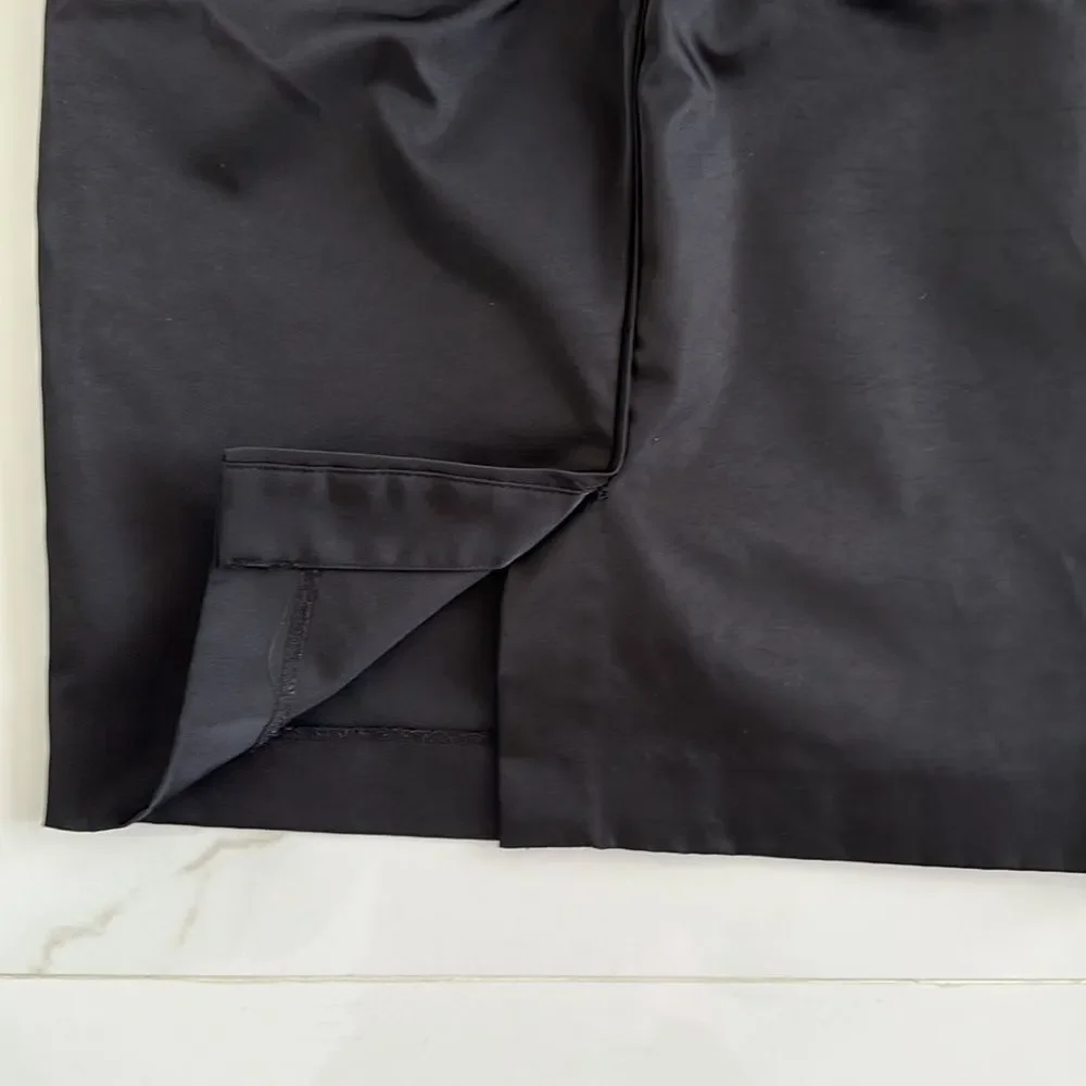 H&M Black Pencil Silky Skirt Back Slit  Sz 6 HIGT WAIST